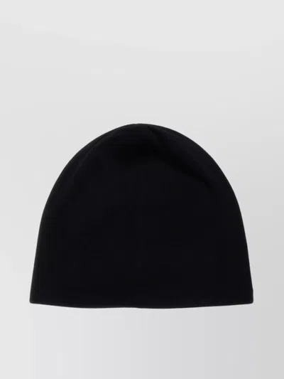 Canada Goose Ribbed Knit Cuffed Logoed Patch Beanie In Black