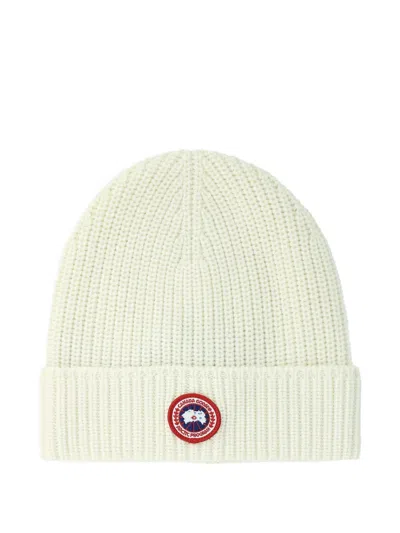 CANADA GOOSE RIBBED-KNIT LOGO BEANIE