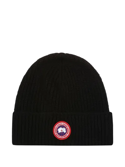 Canada Goose Ribbed Logo-patch Beanie In Black