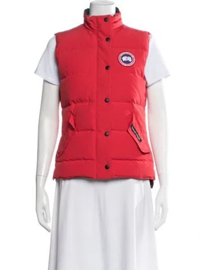 Pre-owned Canada Goose Vest In Red