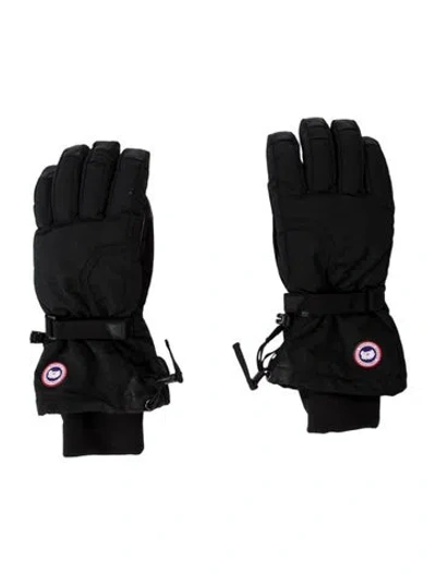 Pre-owned Canada Goose Winter Gloves In Black
