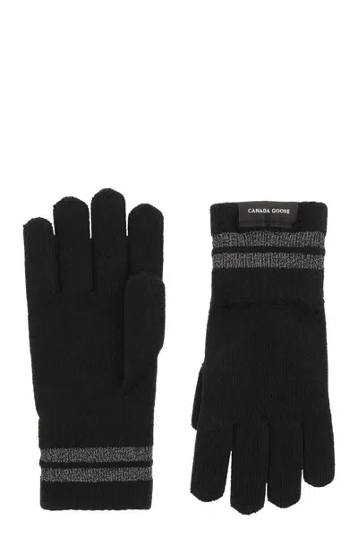 Canada Goose Barrier Merino Wool Gloves In Black