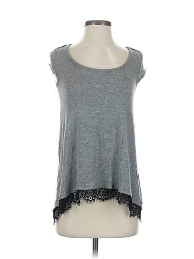 Pre-owned Candies Candie's Short Sleeve Top Gray Scoop Neck Tops