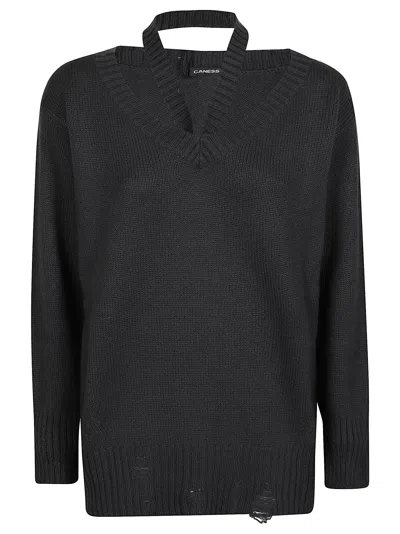 Canessa Sole V Neck Sweater In Black