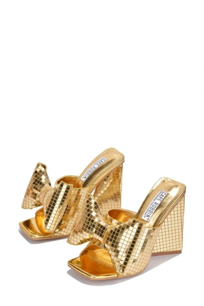 Cape Robbin Disco Bow Shoes In Gold