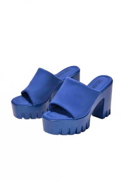 Cape Robbin Women's Echoya Round Toe Platform Heels In Blue