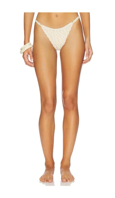 Capittana Giavanna Bottom In White