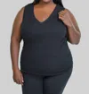 Capsule 121 Scott Top - Plus In Black In Black