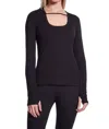 Capsule 121 Evans Top In Black In Black
