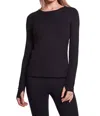 Capsule 121 Newton Top In Black In Black