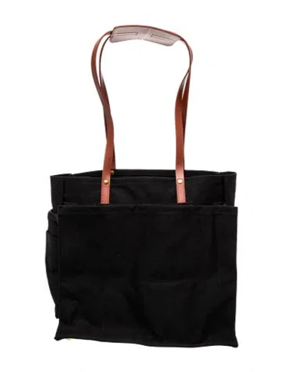 Pre-owned Caraa Canvas Messenger Bag In Black