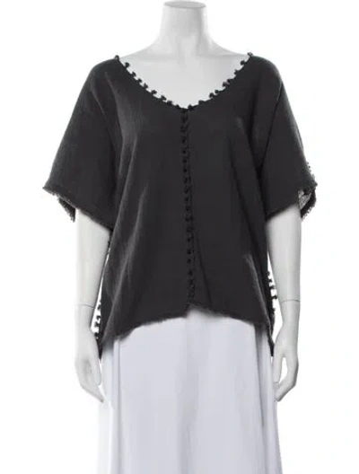 Pre-owned Caravana V-neck Short Sleeve Top In Grey