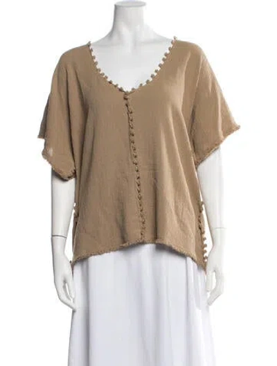 Pre-owned Caravana V-neck Short Sleeve Top In Neutrals