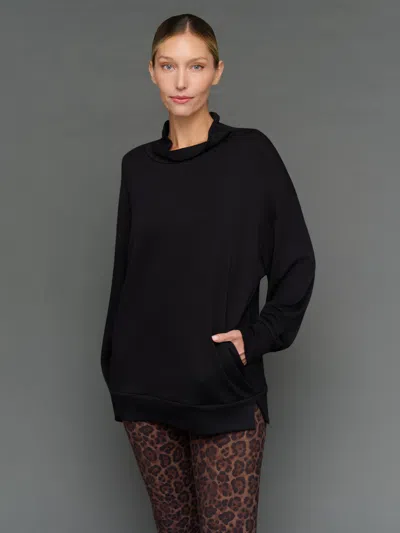 Carbon38 Mock Neck Pullover In Interlock In Black