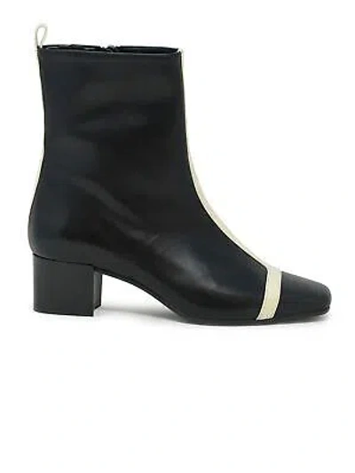 Pre-owned Carel Paris Black And White Leather Boot
