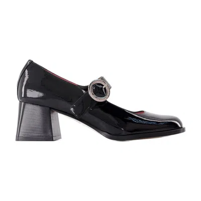 Carel Paris Carmen Pumps In Black