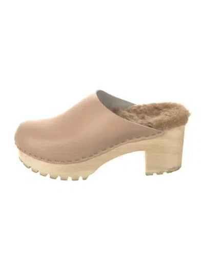 Pre-owned Carel Paris Leather Mules In Neutral