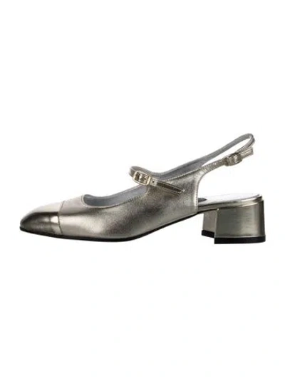 Pre-owned Carel Paris Leather Slingback Pumps In Gold