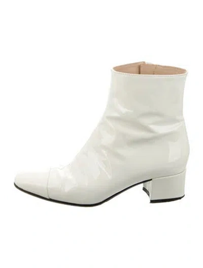 Pre-owned Carel Paris Patent Leather Boots In White