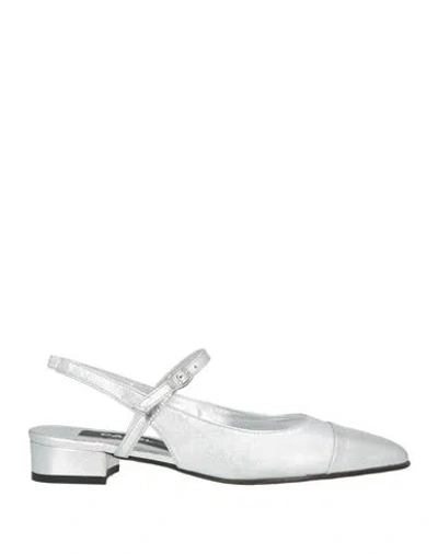 Carel Paris Woman Pumps Silver Size 5 Leather