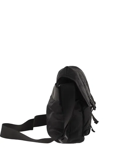 Carhartt Padded Messenger Bag In Black