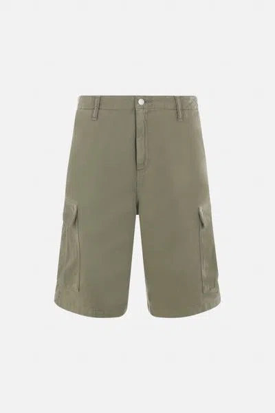 Carhartt Wip Shorts In Dollar Green