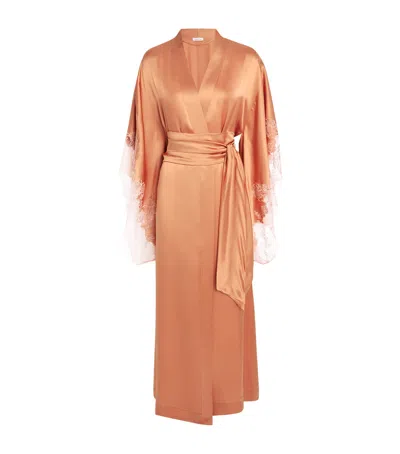 Carine Gilson Silk Lace-trim Kimono Robe In Beige