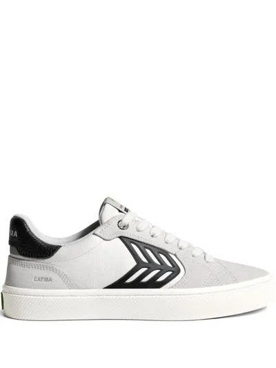 Cariuma Catiba Pro 2.0 Logo Suede Sneakers In White