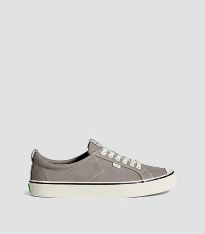 Cariuma Men's Oca Low Contrast Thread Sneaker In Shadow Gray
