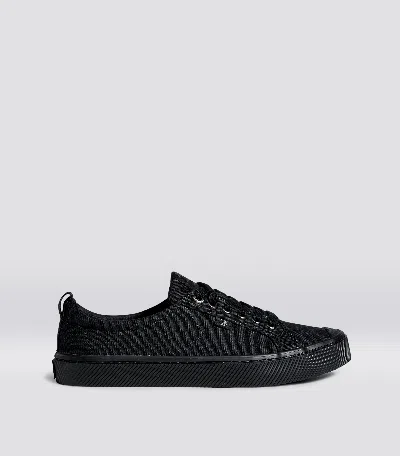 Cariuma Oca Low All Black Canvas Sneaker Women