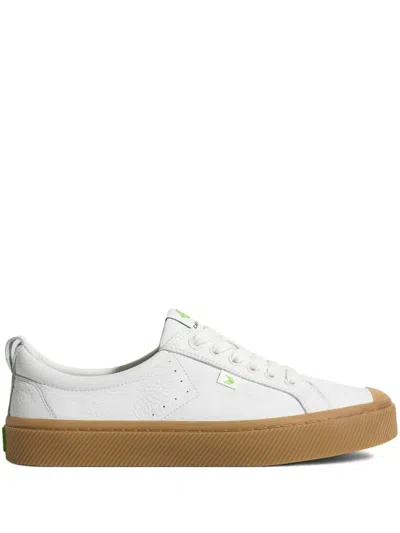 Cariuma Oca Low Leather Lace-up Sneakers In White