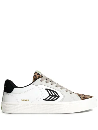 Cariuma Salvas Sneakers In Weiss
