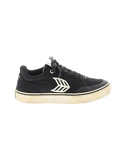 Pre-owned Cariuma Sneakers In Black