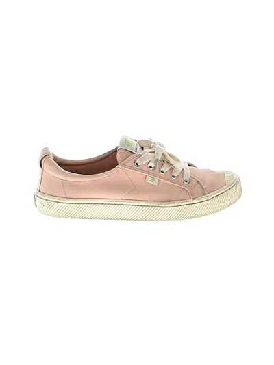 Pre-owned Cariuma Sneakers In Pink