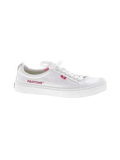 Pre-owned Cariuma Sneakers In White