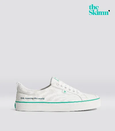 Cariuma The Skimm Oca Low Off-white Canvas Trainer Men In The Skimm White