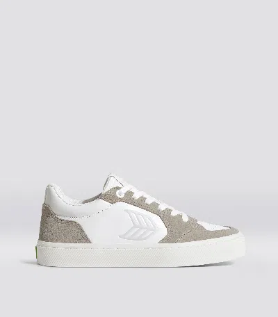 Cariuma Vallely White Leather Cloud Grey Suede Ice Logo Sneaker Men In White/cloud Grey & Ice