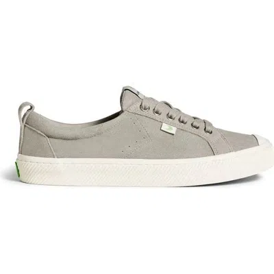 Cariuma Women's  Oca Low Sneaker Cloud Gray Suede Lifestyle Shoes Hawk996