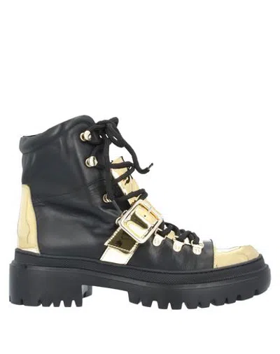 Carla G. Ankle Boots In Gold
