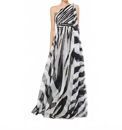 Carla Ruiz Abito Lungo One-shoulder Maxi Dress In White/black In Multi