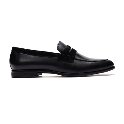 Carlos By Carlos Santana Leon Penny Loafer In Black