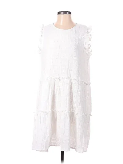 Pre-owned Carly Jean Casual Dress In White