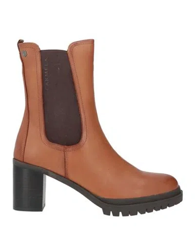 Carmela Woman Ankle Boots Camel Size 10 Leather, Textile Fibers In Beige