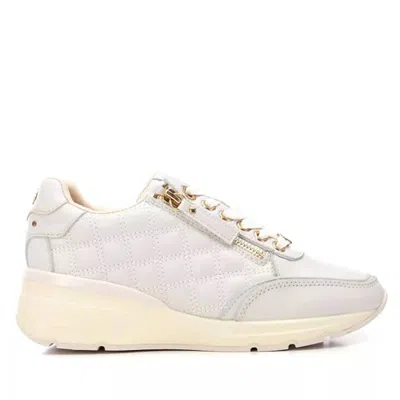 Carmela Women's 161954 Leather Casual Sneaker In White In Animal Print