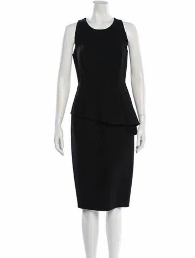 Pre-owned Carmen Marc Valvo Crew Neck Knee-length Dress In Black