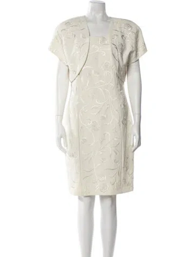 Pre-owned Carmen Marc Valvo Embroidered Accent Dress Set In Neutral