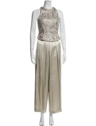 Pre-owned Carmen Marc Valvo Embroidered Accent Pant Set In Neutral