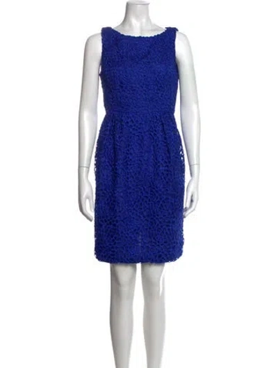 Pre-owned Carmen Marc Valvo Lace Pattern Knee-length Dress In Blue