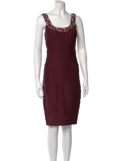 Pre-owned Carmen Marc Valvo Scoop Neck Knee-length Dress In Burgundy