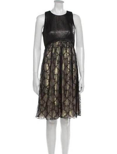 Pre-owned Carmen Marc Valvo Silk Knee-length Dress In Black